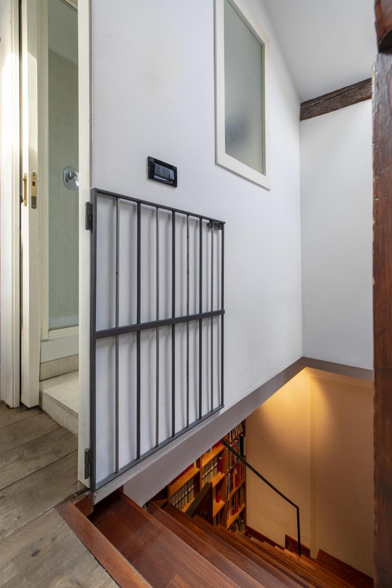 Nice Lovely Attic For 4 Person With Wifi - A/C Венеция Экстерьер фото