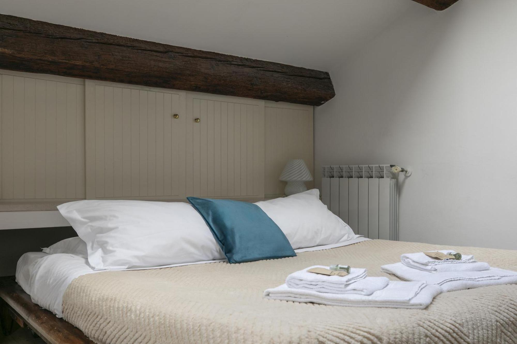 Nice Lovely Attic For 4 Person With Wifi - A/C Венеция Экстерьер фото